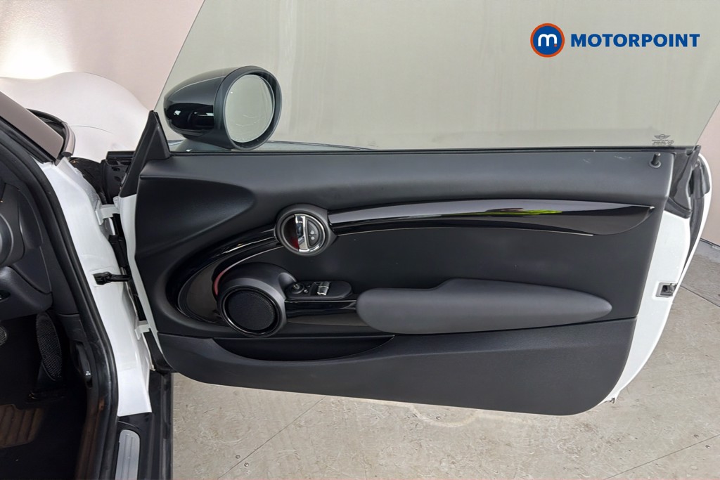 Mini Hatchback Cooper S Level 2 Automatic Electric Hatchback - Stock Number (1664609) - 19th supplementary image
