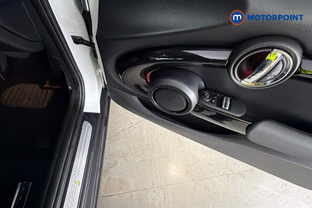 Mini Hatchback Cooper S Level 2 Automatic Electric Hatchback - Stock Number (1664609) - 21st supplementary image
