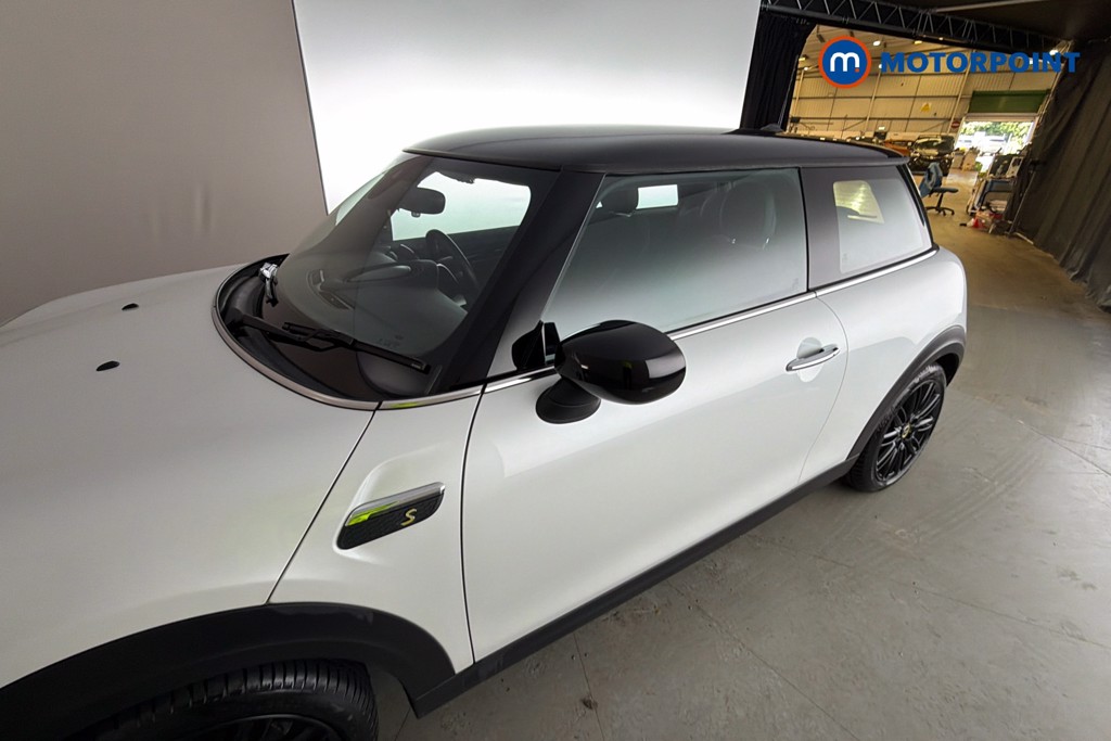 Mini Hatchback Cooper S Level 2 Automatic Electric Hatchback - Stock Number (1664609) - 43rd supplementary image