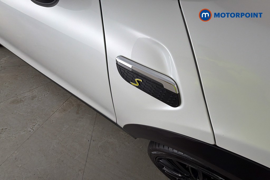 Mini Hatchback Cooper S Level 2 Automatic Electric Hatchback - Stock Number (1664609) - 46th supplementary image