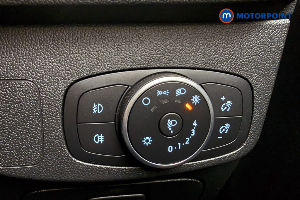 Ford Focus Titanium Manual Petrol Hatchback - Stock Number (1664647) - 17th supplementary image