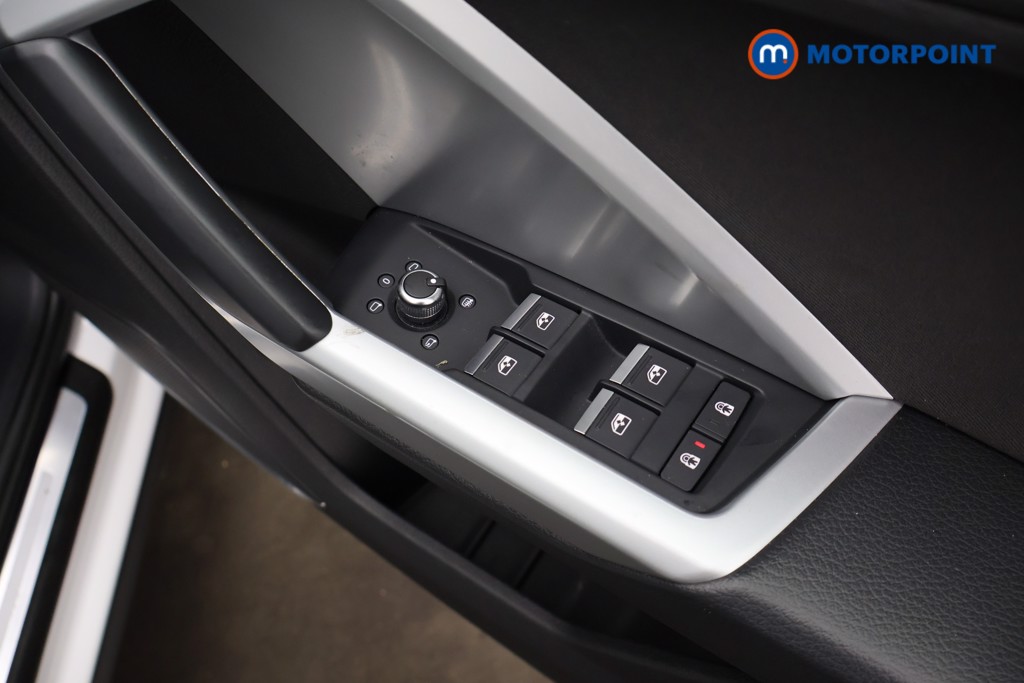 Audi Q3 Sport Manual Petrol SUV - Stock Number (1664859) - 19th supplementary image
