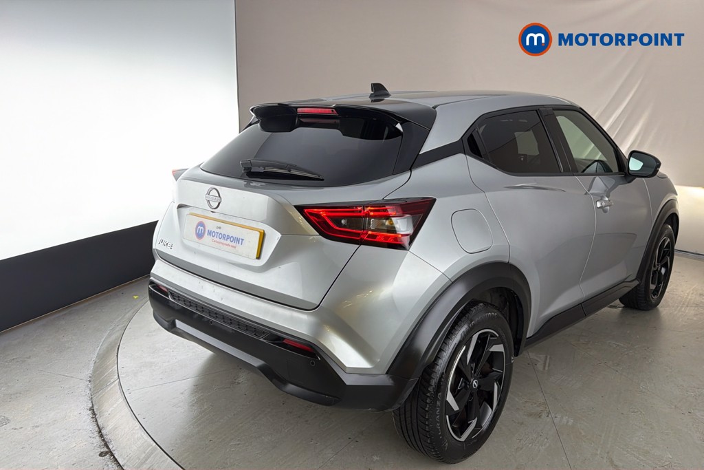 Nissan Juke N-Connecta Automatic Petrol SUV - Stock Number (1665091) - 38th supplementary image