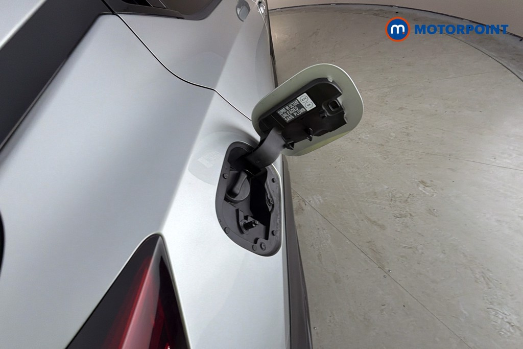 Nissan Juke N-Connecta Automatic Petrol SUV - Stock Number (1665091) - 41st supplementary image