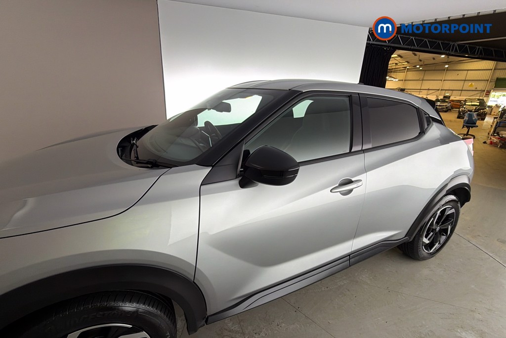 Nissan Juke N-Connecta Automatic Petrol SUV - Stock Number (1665091) - 43rd supplementary image