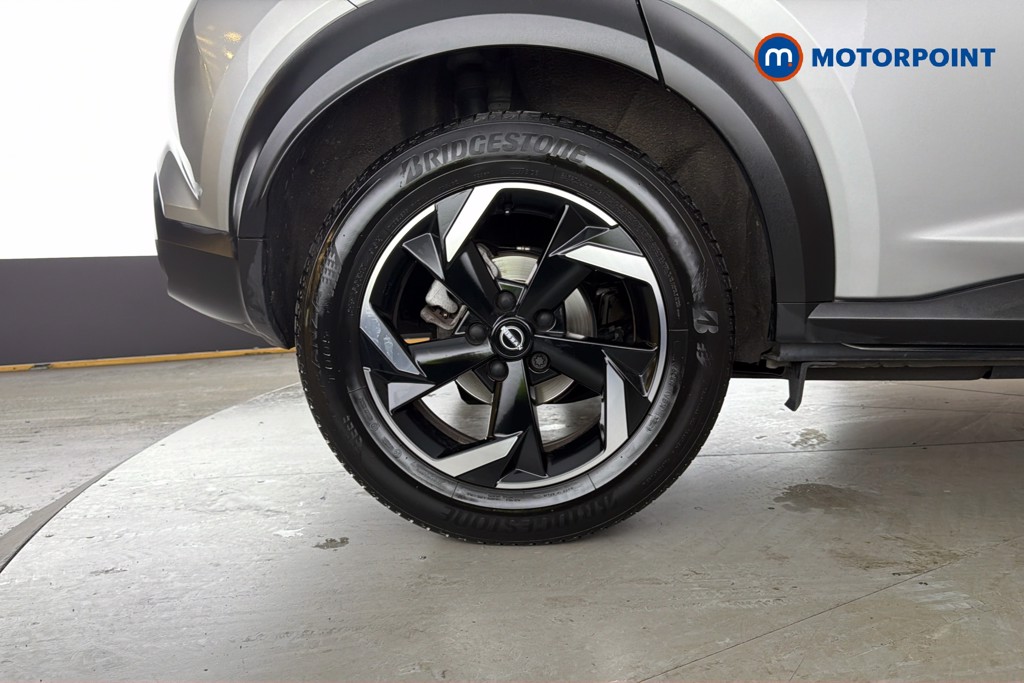 Nissan Juke N-Connecta Automatic Petrol SUV - Stock Number (1665091) - 49th supplementary image