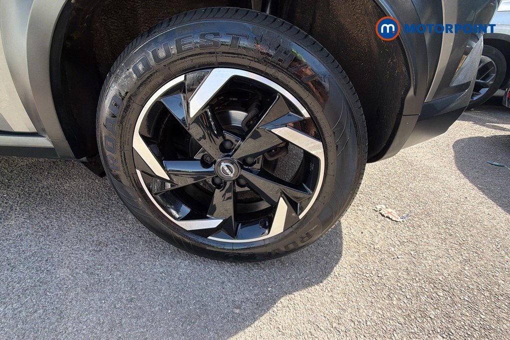 Nissan Juke N-Connecta Automatic Petrol SUV - Stock Number (1665105) - 39th supplementary image