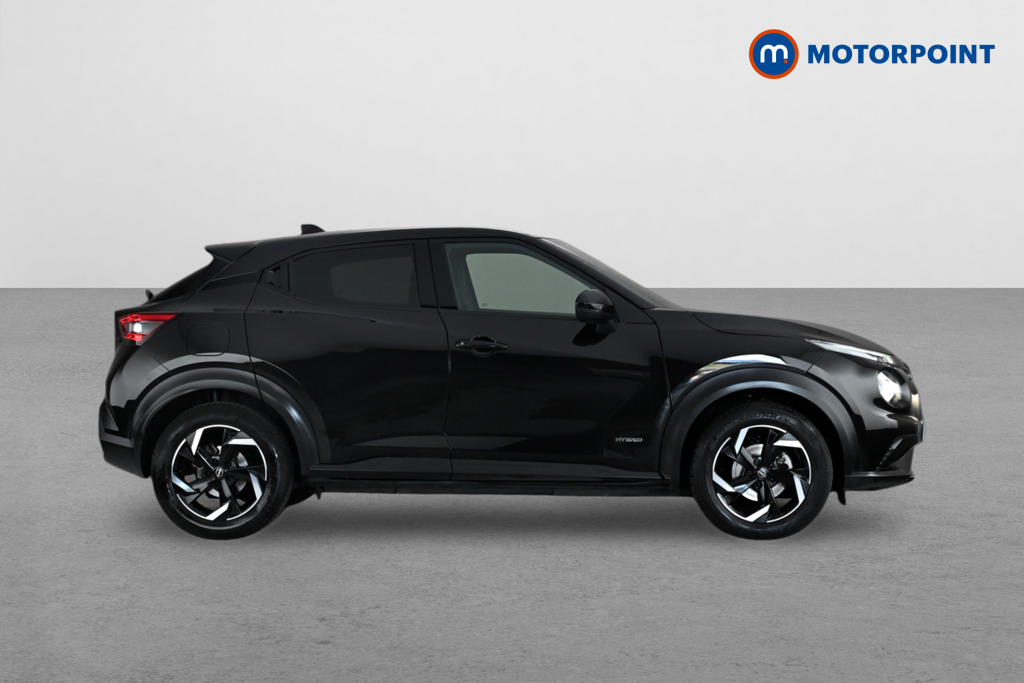 Nissan Juke N-Connecta Automatic Petrol-Electric Hybrid SUV - Stock Number (1665482) - Drivers side