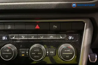 Volkswagen T-Roc Active Manual Petrol SUV - Stock Number (1665507) - 14th supplementary image