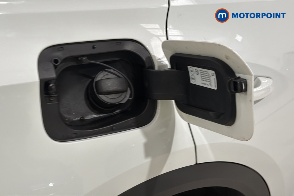 Volkswagen T-Roc Active Manual Petrol SUV - Stock Number (1665507) - 41st supplementary image