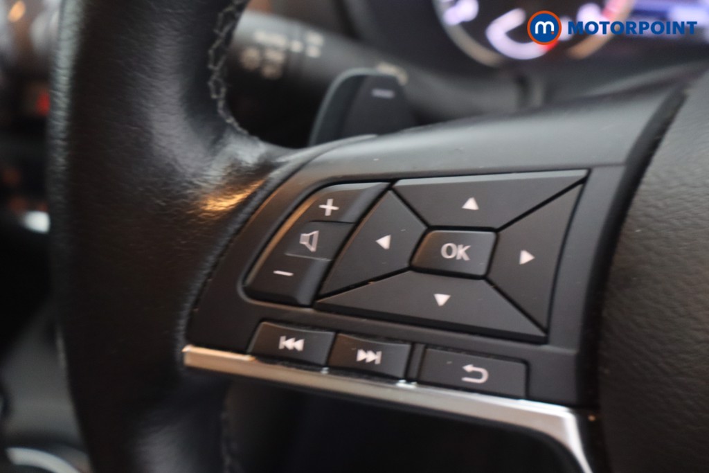 Nissan Juke N-Connecta Automatic Petrol SUV - Stock Number (1665706) - 6th supplementary image