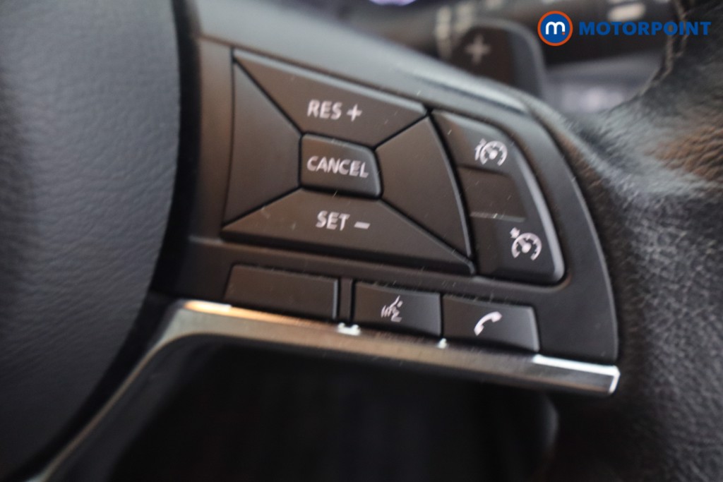 Nissan Juke N-Connecta Automatic Petrol SUV - Stock Number (1665706) - 7th supplementary image