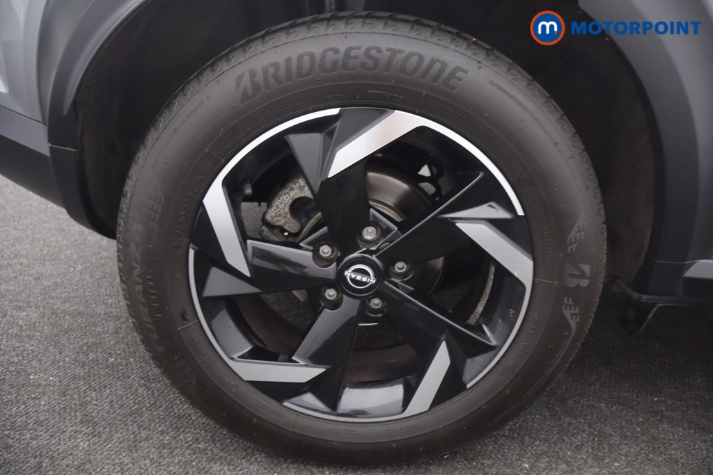 Nissan Juke N-Connecta Automatic Petrol SUV - Stock Number (1665706) - 14th supplementary image