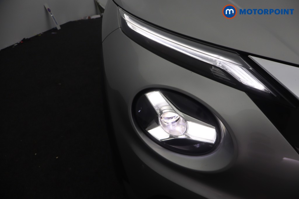 Nissan Juke N-Connecta Automatic Petrol SUV - Stock Number (1665706) - 16th supplementary image