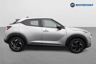 Nissan Juke N-Connecta Automatic Petrol SUV - Stock Number (1665706) - Drivers side