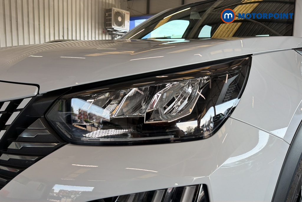 Peugeot 2008 Allure Manual Petrol SUV - Stock Number (1665904) - 42nd supplementary image
