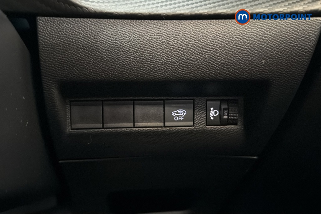 Peugeot 2008 Allure Manual Petrol SUV - Stock Number (1665922) - 11th supplementary image
