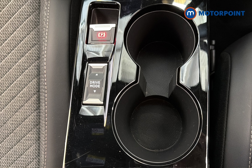 Peugeot 2008 Allure Manual Petrol SUV - Stock Number (1665922) - 16th supplementary image