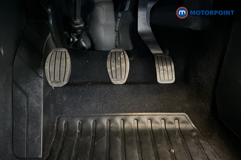 Peugeot 2008 Allure Manual Petrol SUV - Stock Number (1665922) - 24th supplementary image