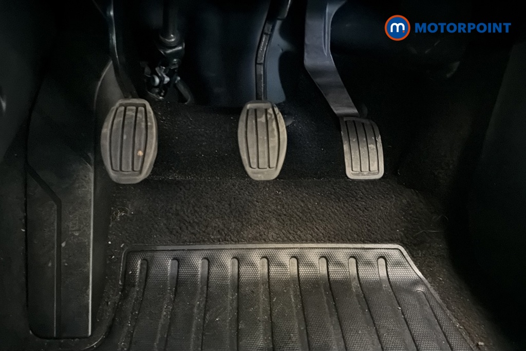 Peugeot 2008 Allure Manual Petrol SUV - Stock Number (1665925) - 24th supplementary image