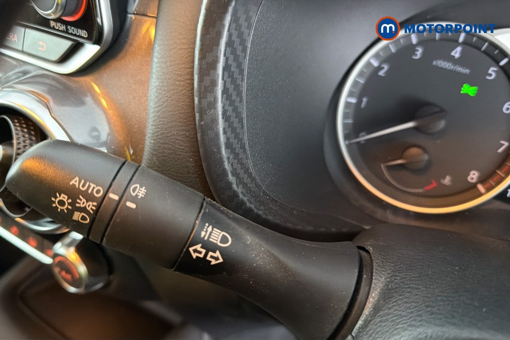 Nissan Juke N-Connecta Manual Petrol SUV - Stock Number (1666039) - 18th supplementary image