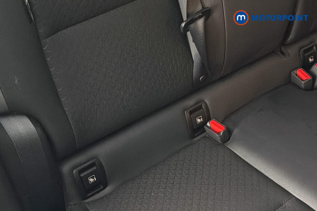 Nissan Juke N-Connecta Manual Petrol SUV - Stock Number (1666039) - 29th supplementary image