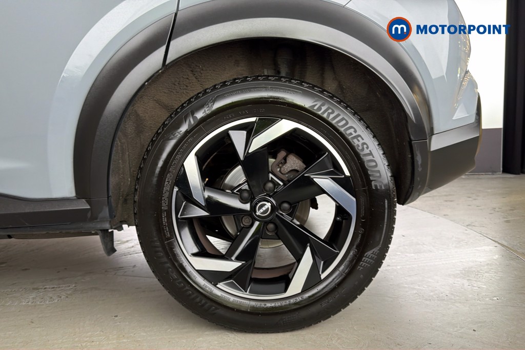 Nissan Juke N-Connecta Manual Petrol SUV - Stock Number (1666039) - 48th supplementary image