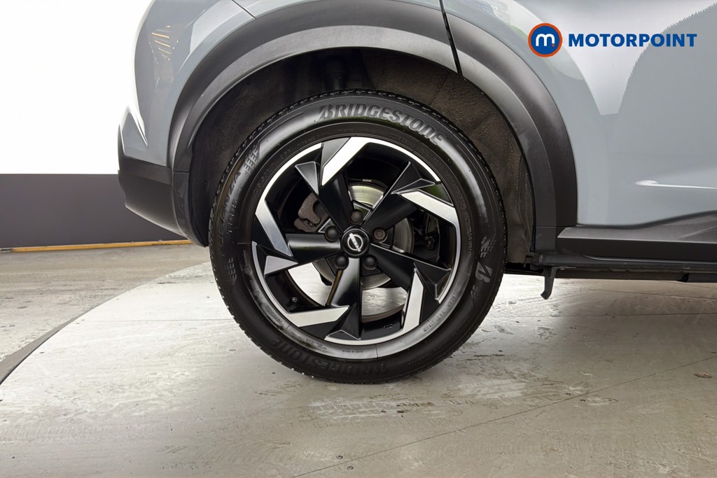 Nissan Juke N-Connecta Manual Petrol SUV - Stock Number (1666039) - 49th supplementary image