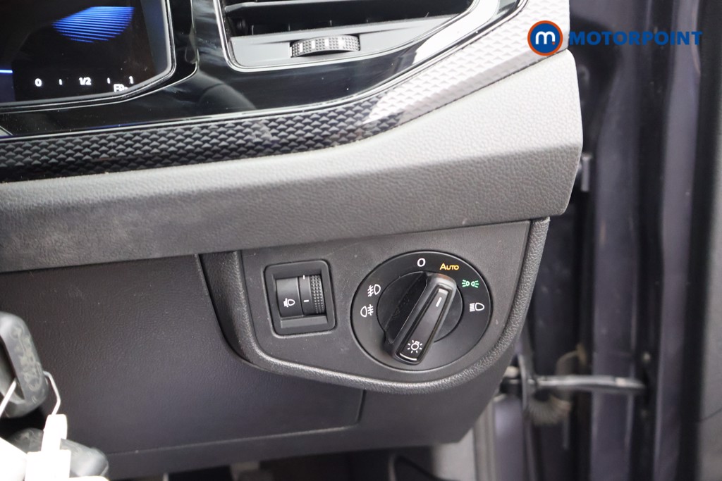 Volkswagen Taigo Life Automatic Petrol SUV - Stock Number (1666350) - 7th supplementary image
