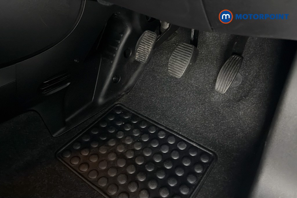 Abarth 595 1.4 T-Jet 165 3Dr 17" Alloy Manual Petrol Hatchback - Stock Number (1666601) - 27th supplementary image