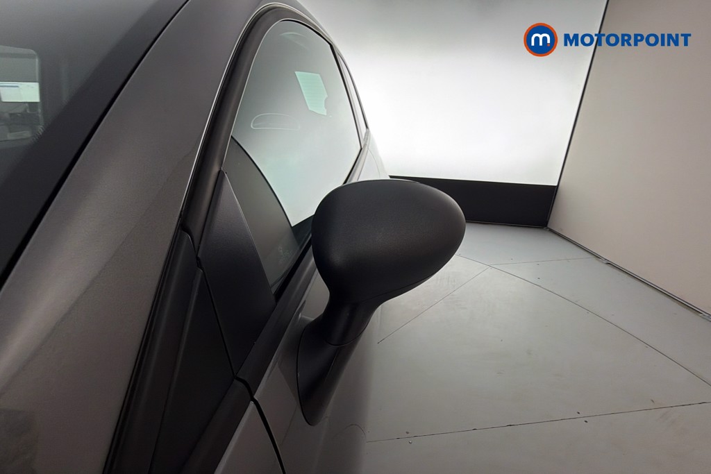Abarth 595 1.4 T-Jet 165 3Dr 17" Alloy Manual Petrol Hatchback - Stock Number (1666601) - 43rd supplementary image