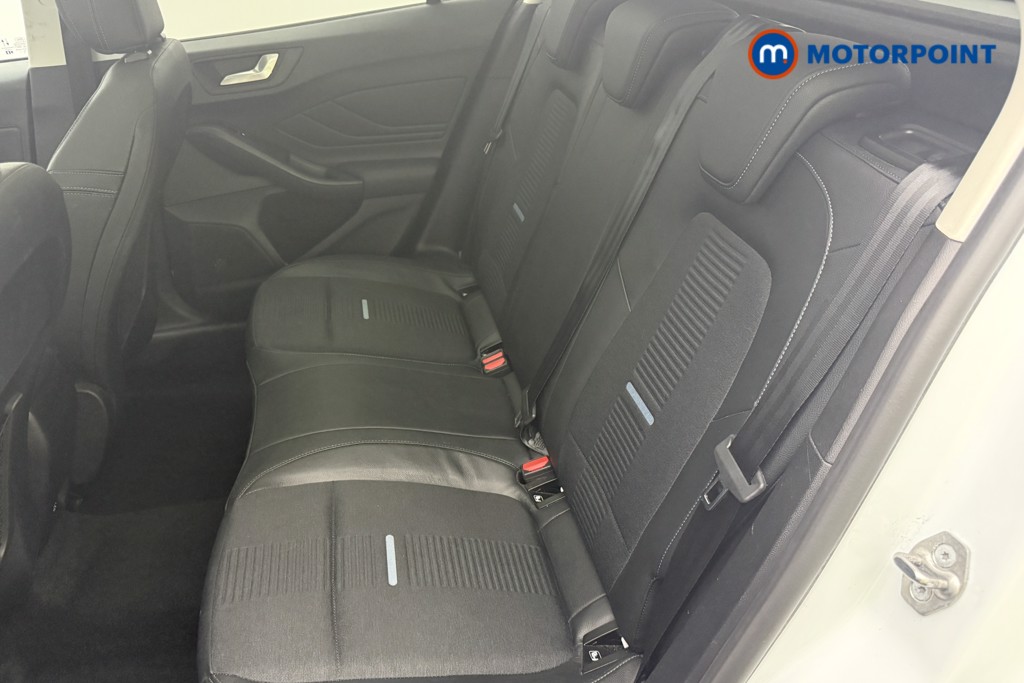 Ford Focus Active X Manual Petrol Hatchback - Stock Number (1666617) - 8th supplementary image
