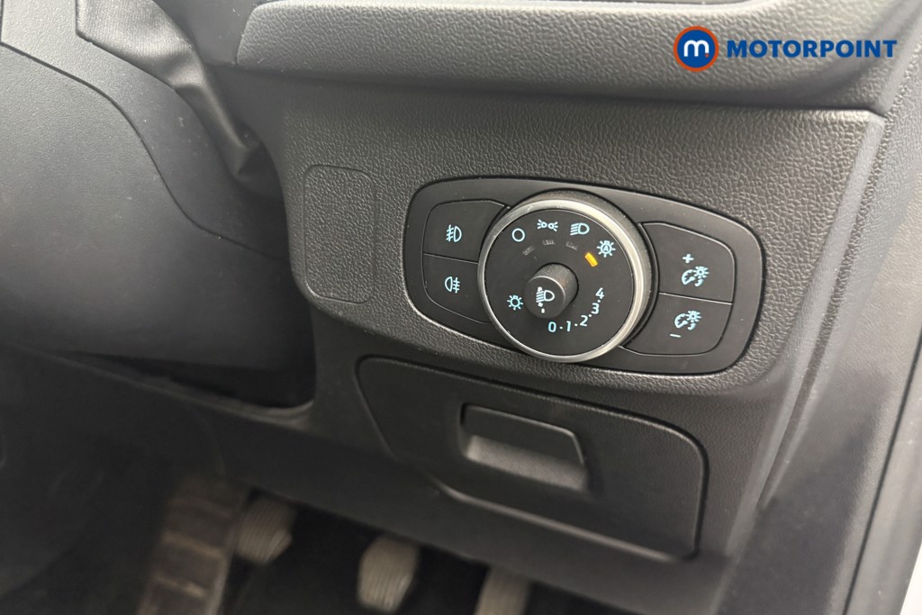 Ford Focus Active X Manual Petrol Hatchback - Stock Number (1666617) - 17th supplementary image