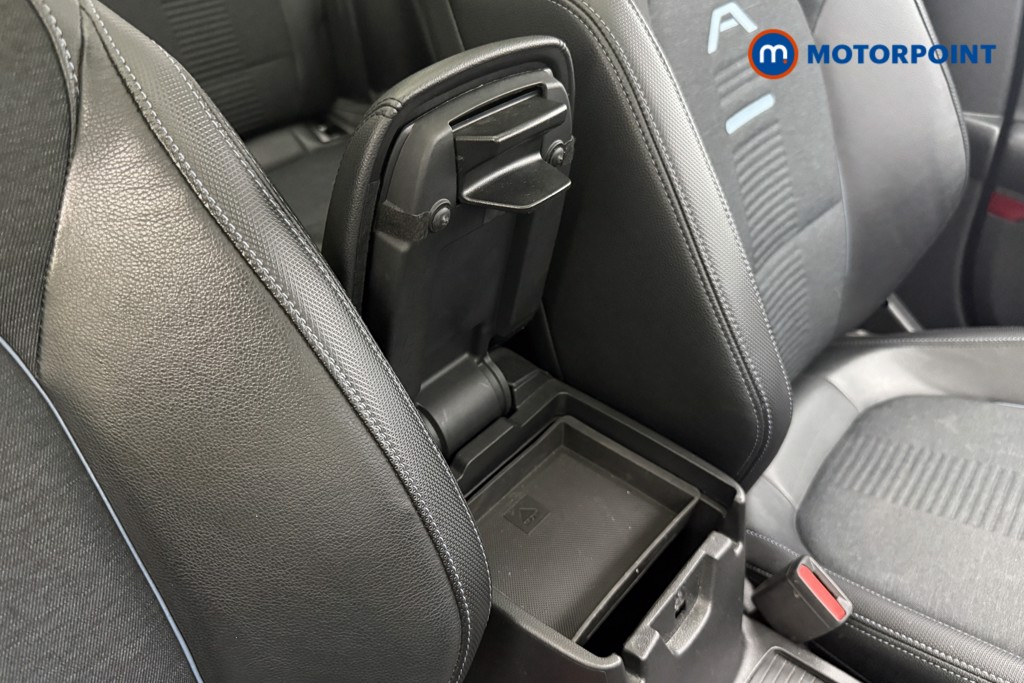 Ford Focus Active X Manual Petrol Hatchback - Stock Number (1666617) - 19th supplementary image