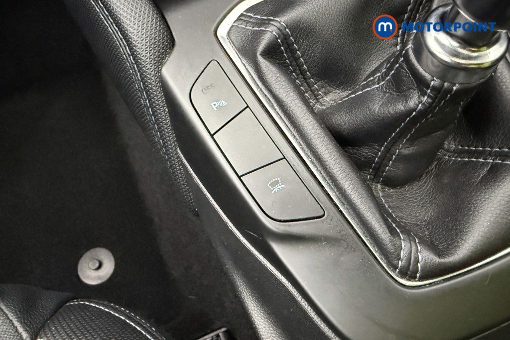 Ford Focus Active X Manual Petrol Hatchback - Stock Number (1666617) - 27th supplementary image