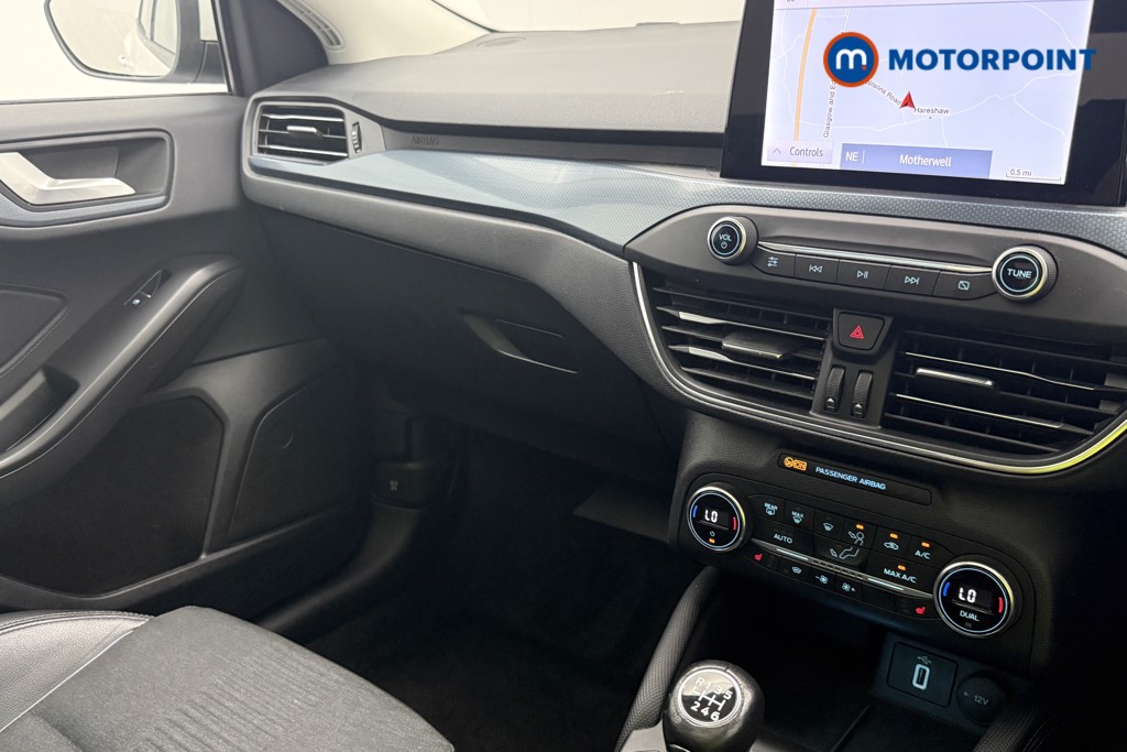 Ford Focus Active X Manual Petrol Hatchback - Stock Number (1666617) - 39th supplementary image