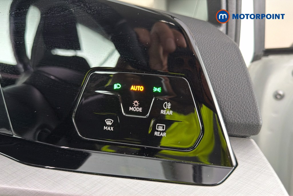 Volkswagen Golf Life Manual Petrol Hatchback - Stock Number (1666979) - 18th supplementary image