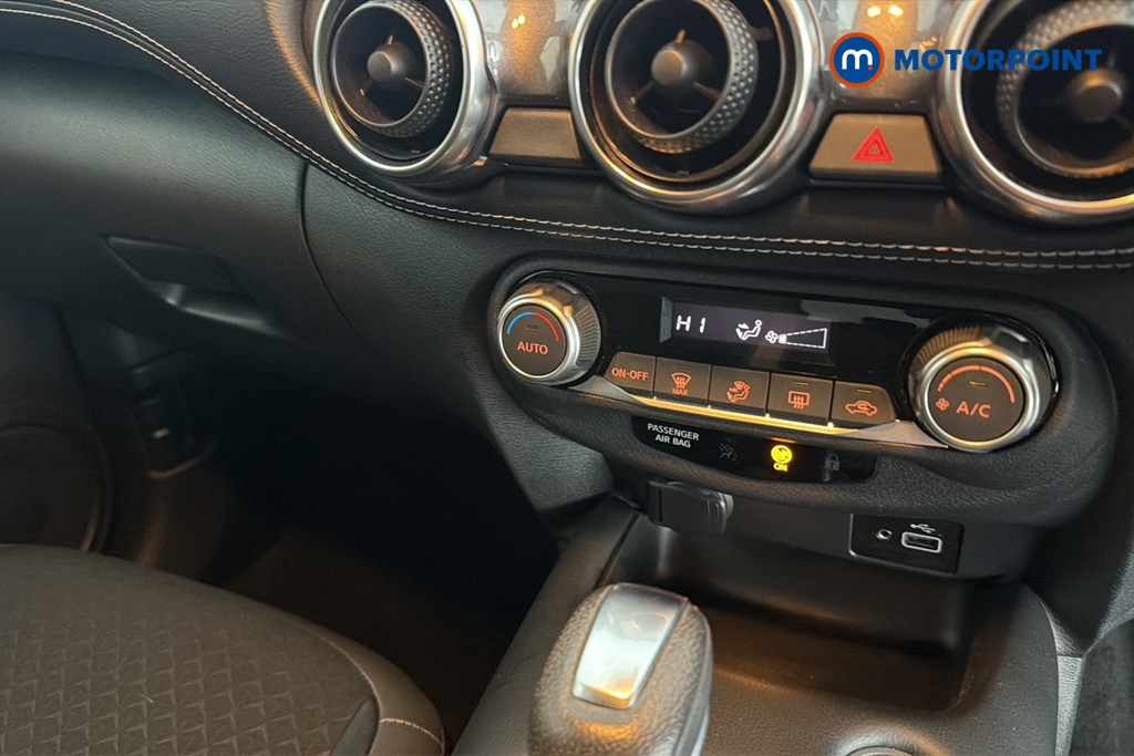 Nissan Juke N-Connecta Automatic Petrol SUV - Stock Number (1667044) - 12th supplementary image