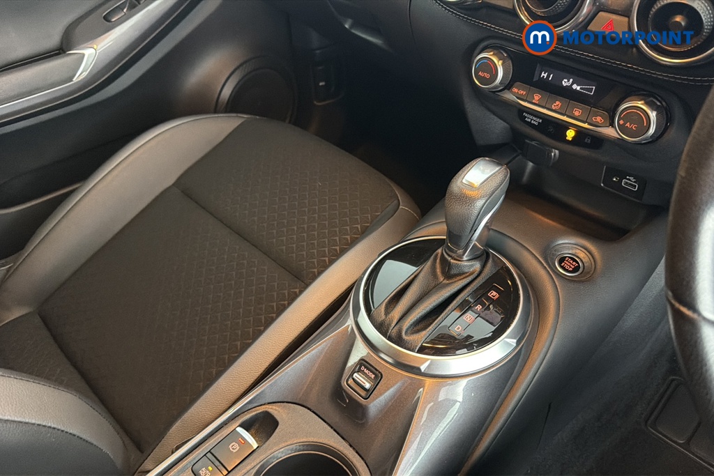 Nissan Juke N-Connecta Automatic Petrol SUV - Stock Number (1667044) - 15th supplementary image