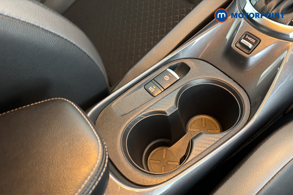 Nissan Juke N-Connecta Automatic Petrol SUV - Stock Number (1667044) - 16th supplementary image