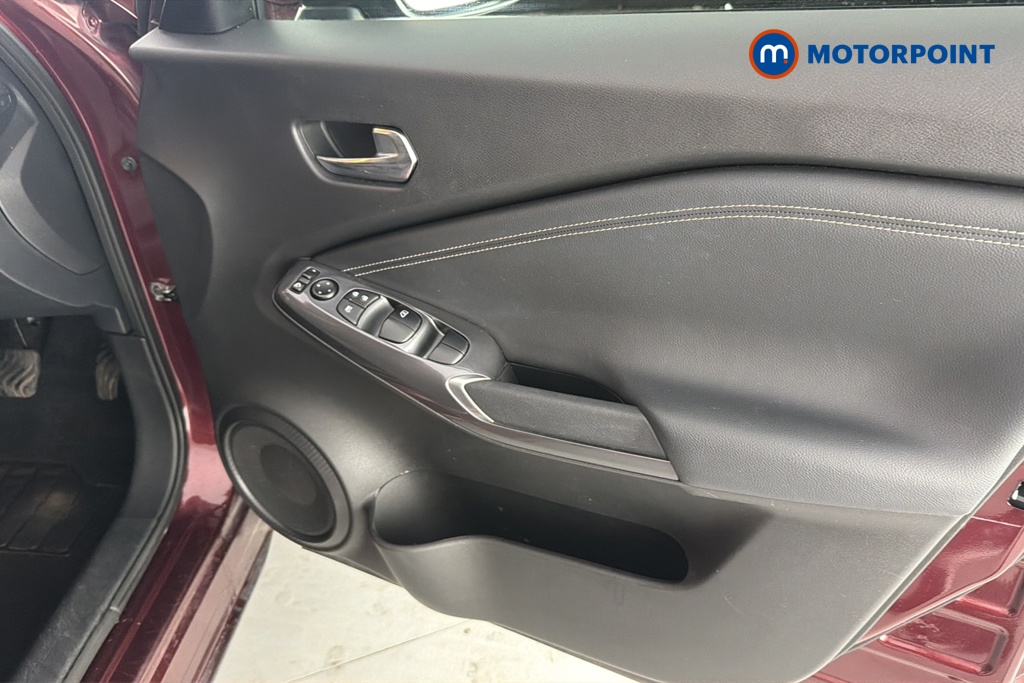 Nissan Juke N-Connecta Automatic Petrol SUV - Stock Number (1667044) - 18th supplementary image