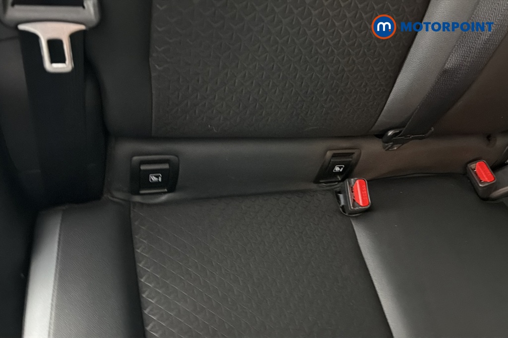 Nissan Juke N-Connecta Automatic Petrol SUV - Stock Number (1667044) - 27th supplementary image