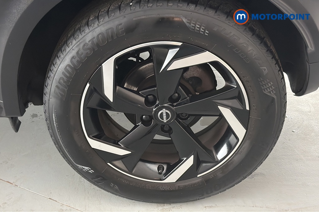 Nissan Juke N-Connecta Automatic Petrol SUV - Stock Number (1667044) - 45th supplementary image