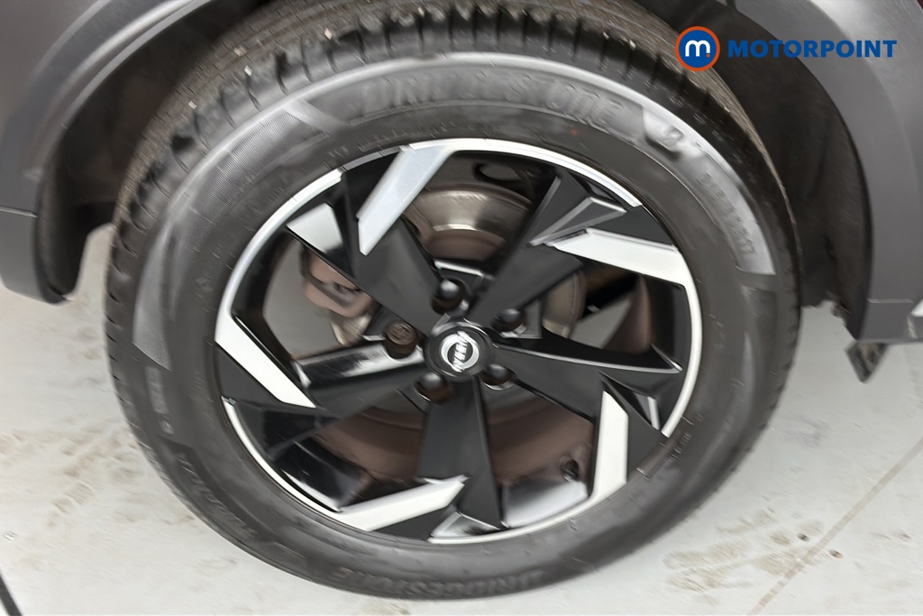 Nissan Juke N-Connecta Automatic Petrol SUV - Stock Number (1667044) - 46th supplementary image