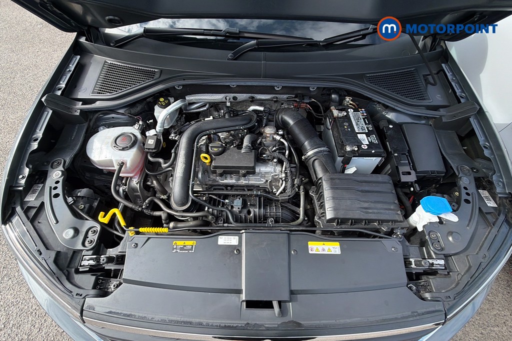Volkswagen T-Roc Life Manual Petrol SUV - Stock Number (1667381) - 5th supplementary image