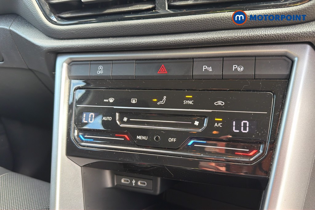 Volkswagen T-Roc Life Manual Petrol SUV - Stock Number (1667381) - 26th supplementary image