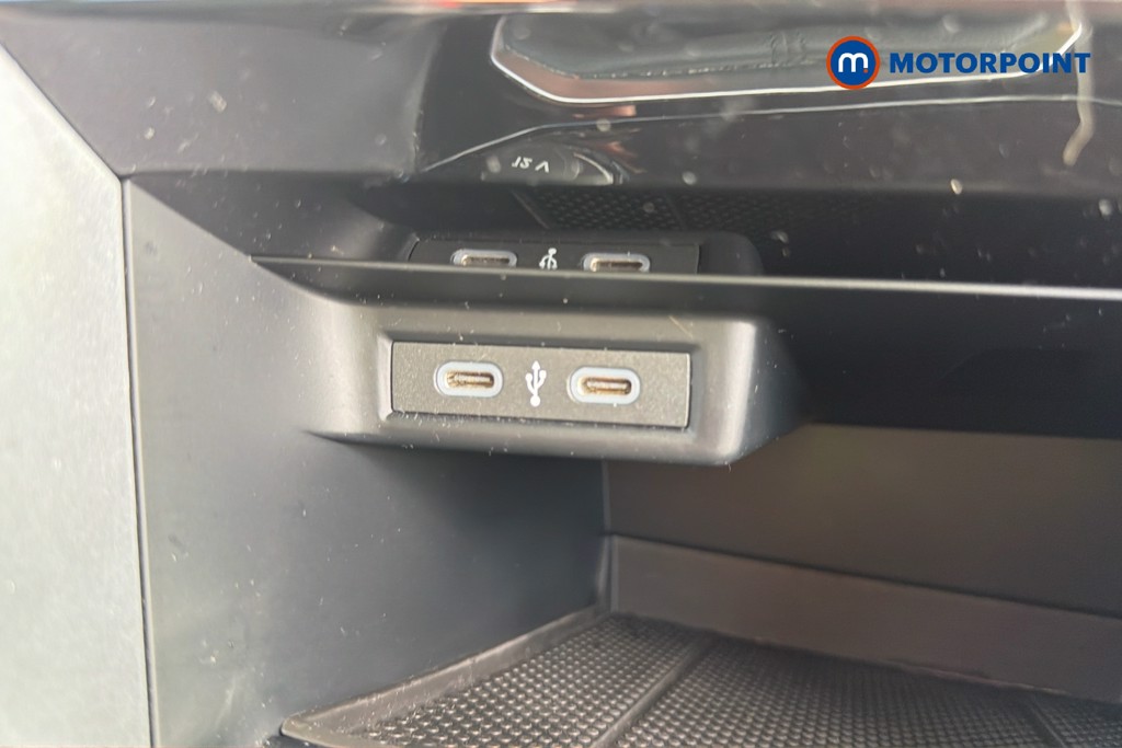 Volkswagen T-Roc Life Manual Petrol SUV - Stock Number (1667381) - 27th supplementary image