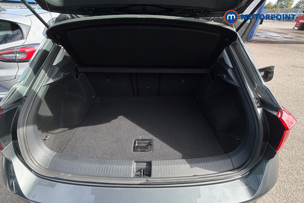 Volkswagen T-Roc Life Manual Petrol SUV - Stock Number (1667381) - 33rd supplementary image