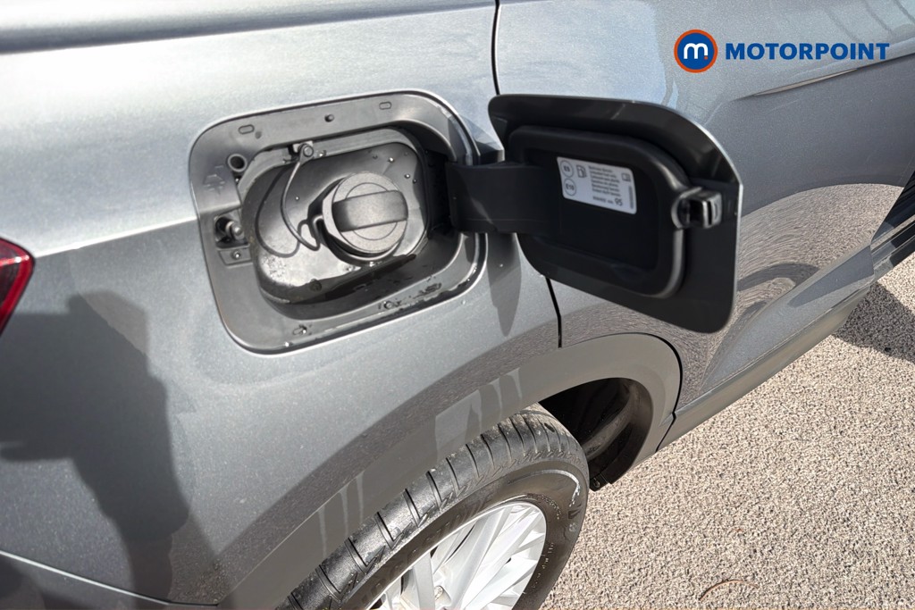 Volkswagen T-Roc Life Manual Petrol SUV - Stock Number (1667381) - 34th supplementary image