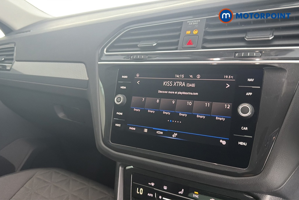 Volkswagen Tiguan Life Automatic Petrol SUV - Stock Number (1667543) - 8th supplementary image